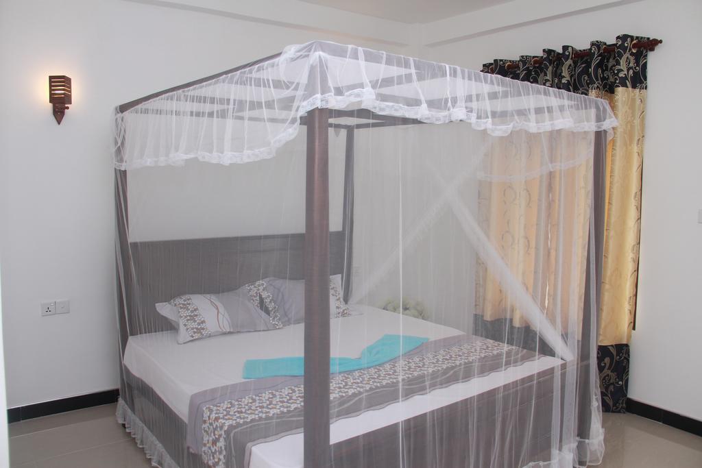Mirissa White Plaza Hotel Kültér fotó