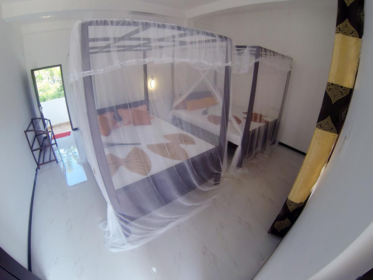 Mirissa White Plaza Hotel Kültér fotó